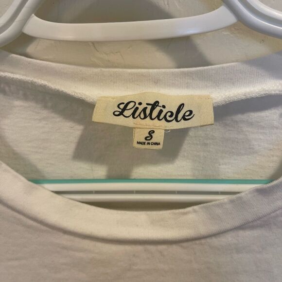 Listicle White T-shirt with crochet sleeves. Soft t-shirt material. Never worn. - Picture 2 of 6